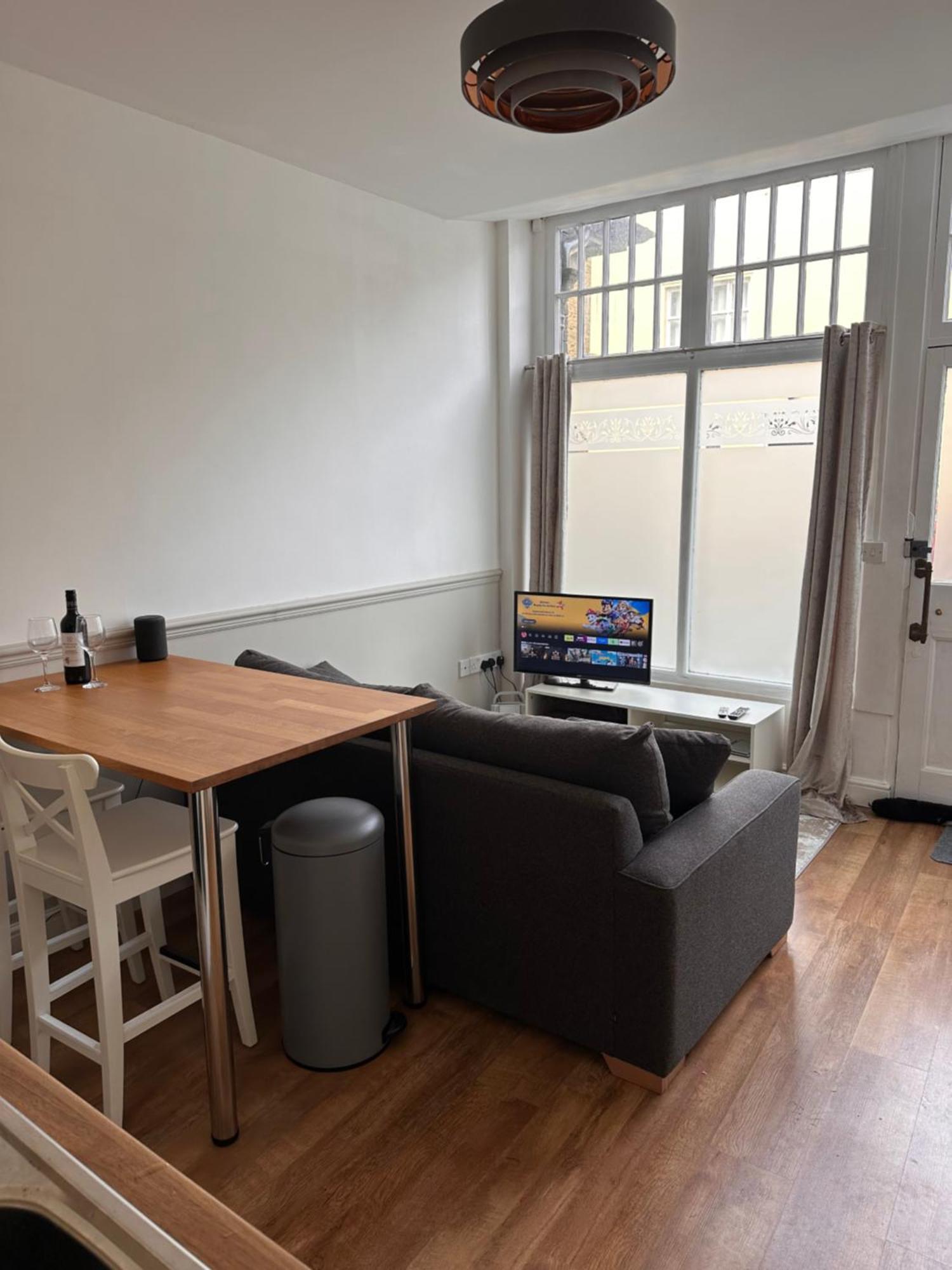 Dorchester Town Centre Entire Apartment מראה חיצוני תמונה